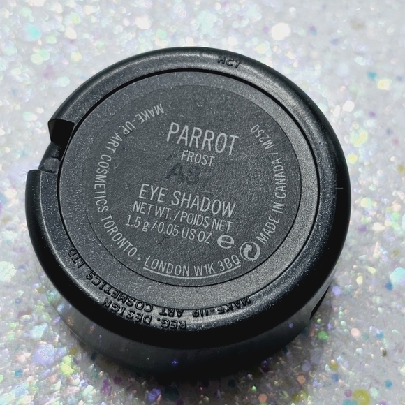 MAC Cosmetics Parrot (MAC Originals Collection) Limited Edition/Rare Eyeshadow - Picture 11 of 11